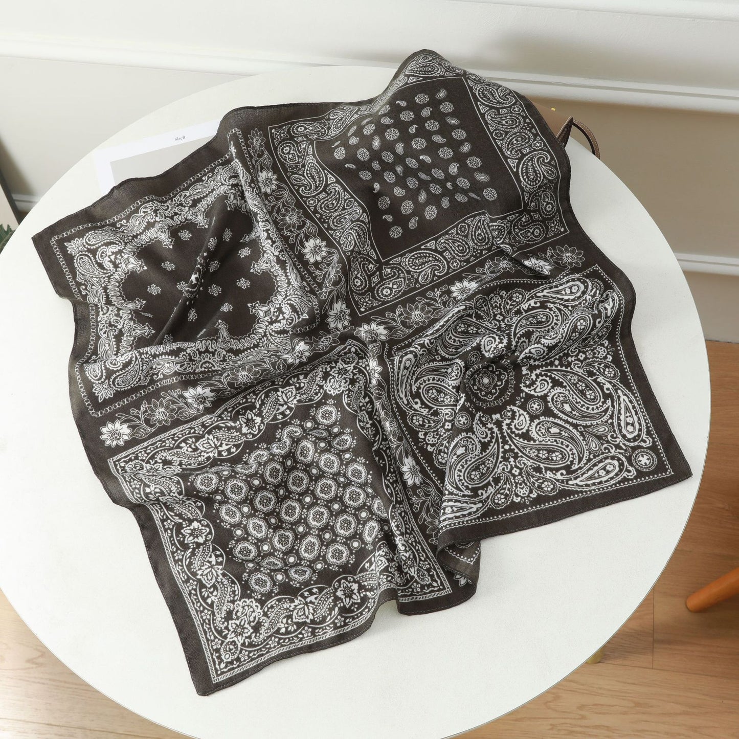 Foulard Animalier Chic - SLK