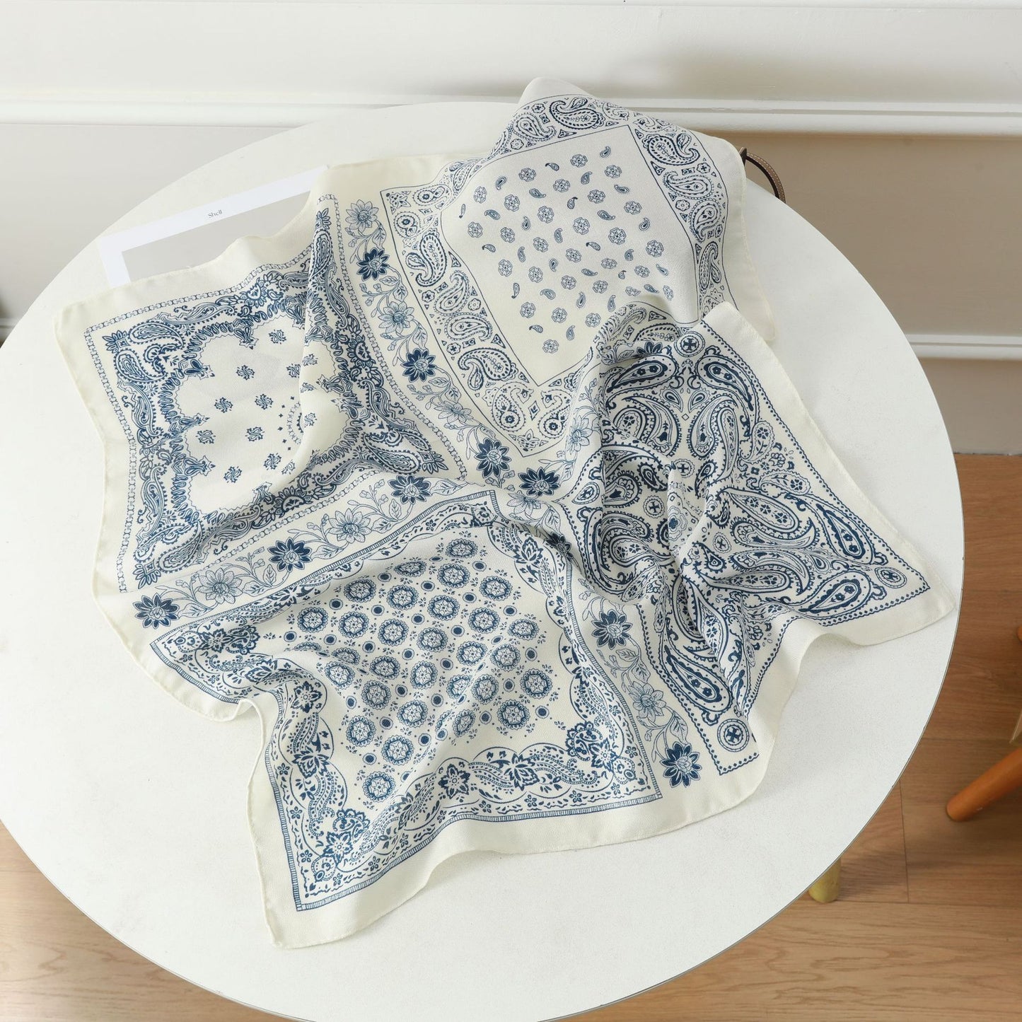 Foulard Animalier Chic - SLK