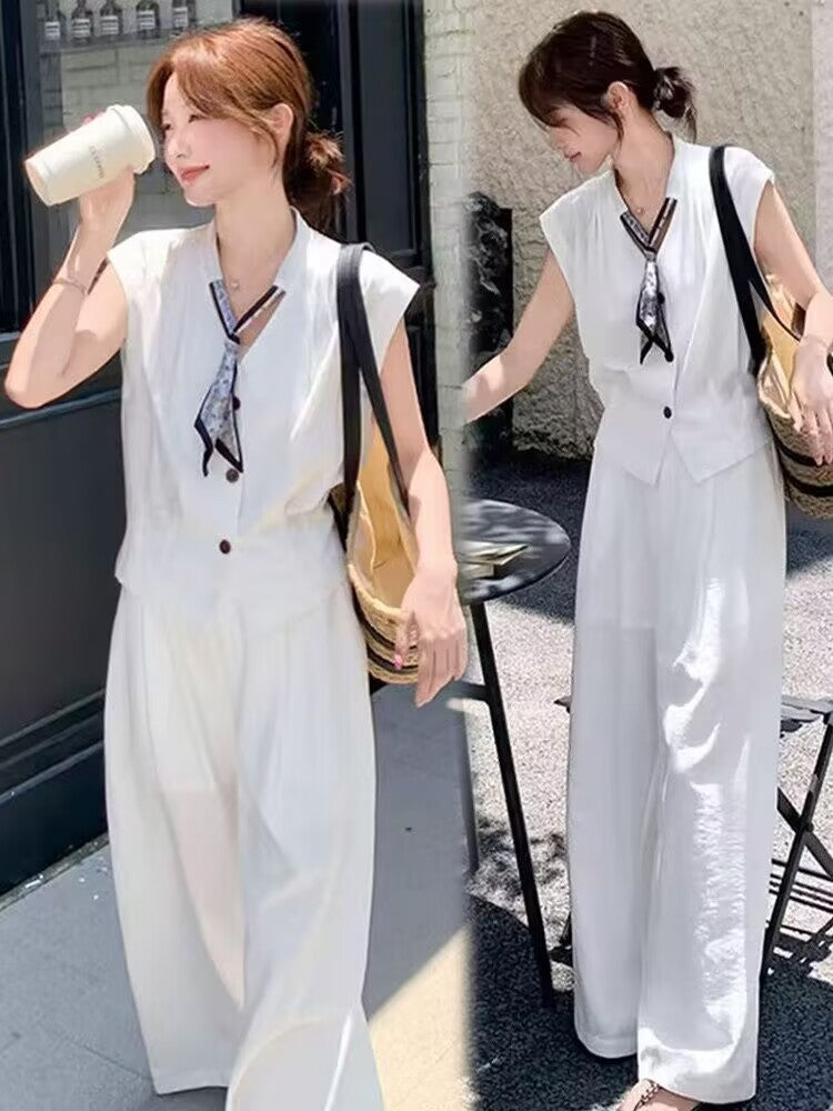 Completo Bianco con Gilet e Pantaloni Ampi - Blu navy